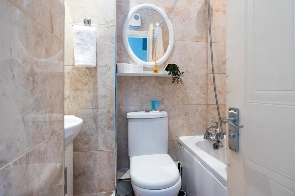2bed Flat With Private Balcony And Fireplace Appartement