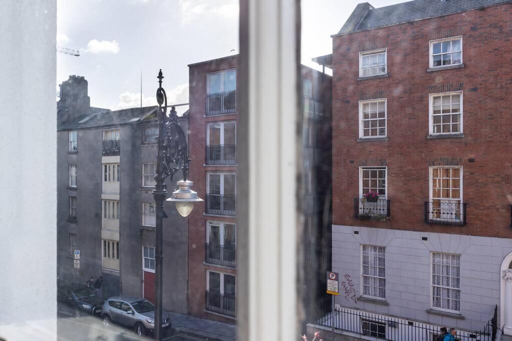 2bed Flat With Private Balcony And Fireplace Appartement